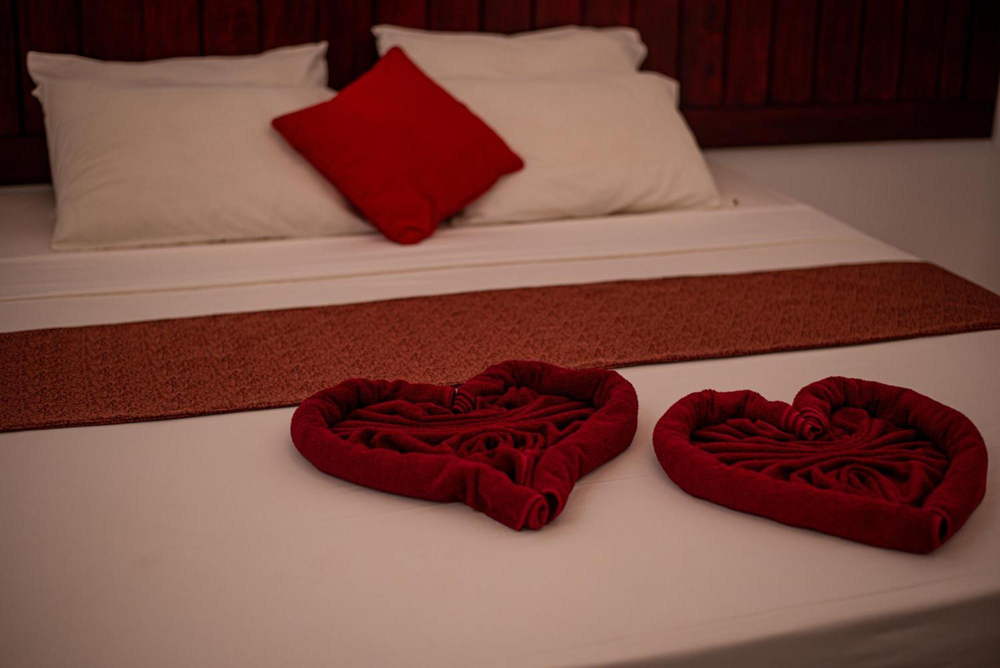 Sundowners Guesthouse Hikkaduwa Dış mekan fotoğraf