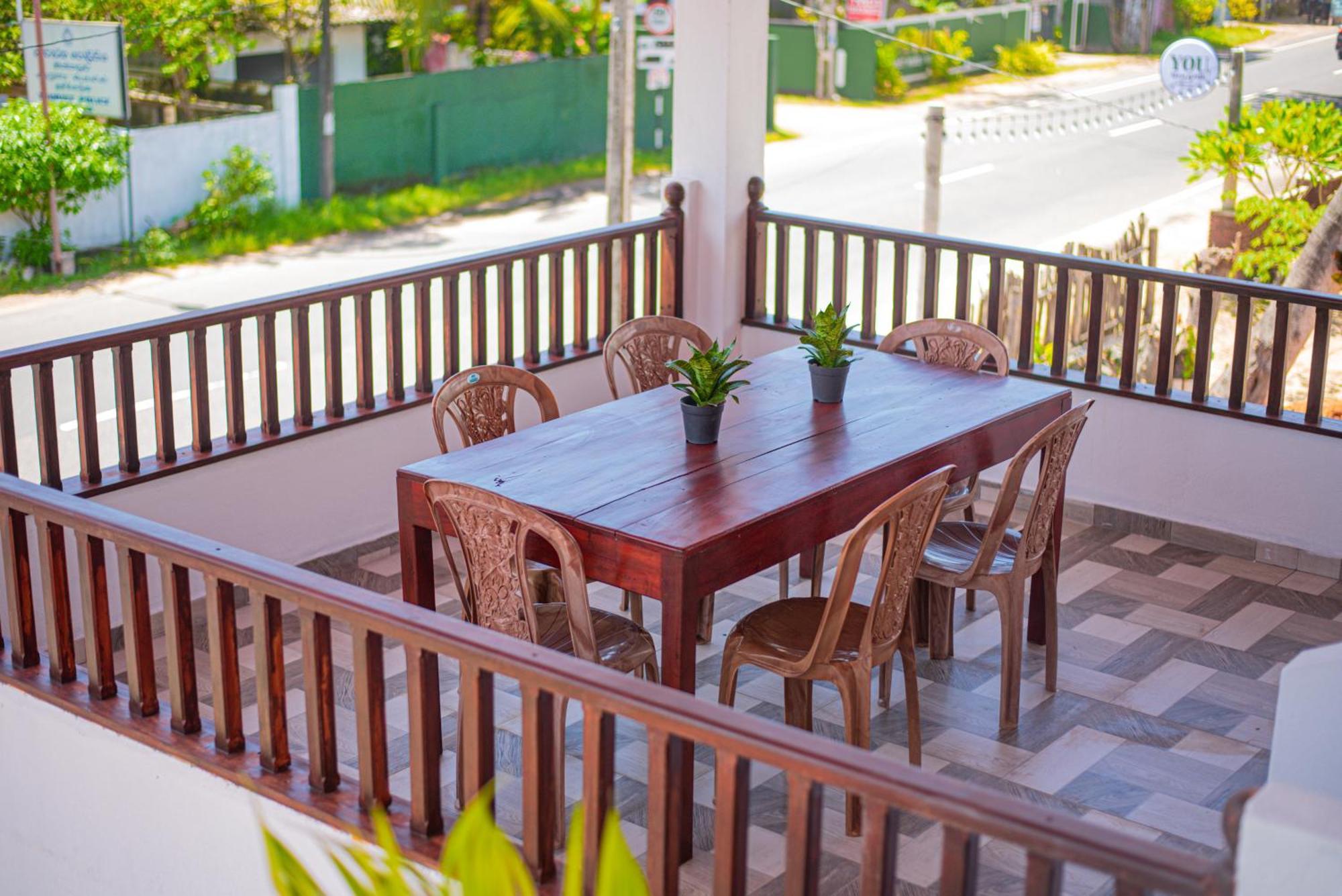 Sundowners Guesthouse Hikkaduwa Dış mekan fotoğraf