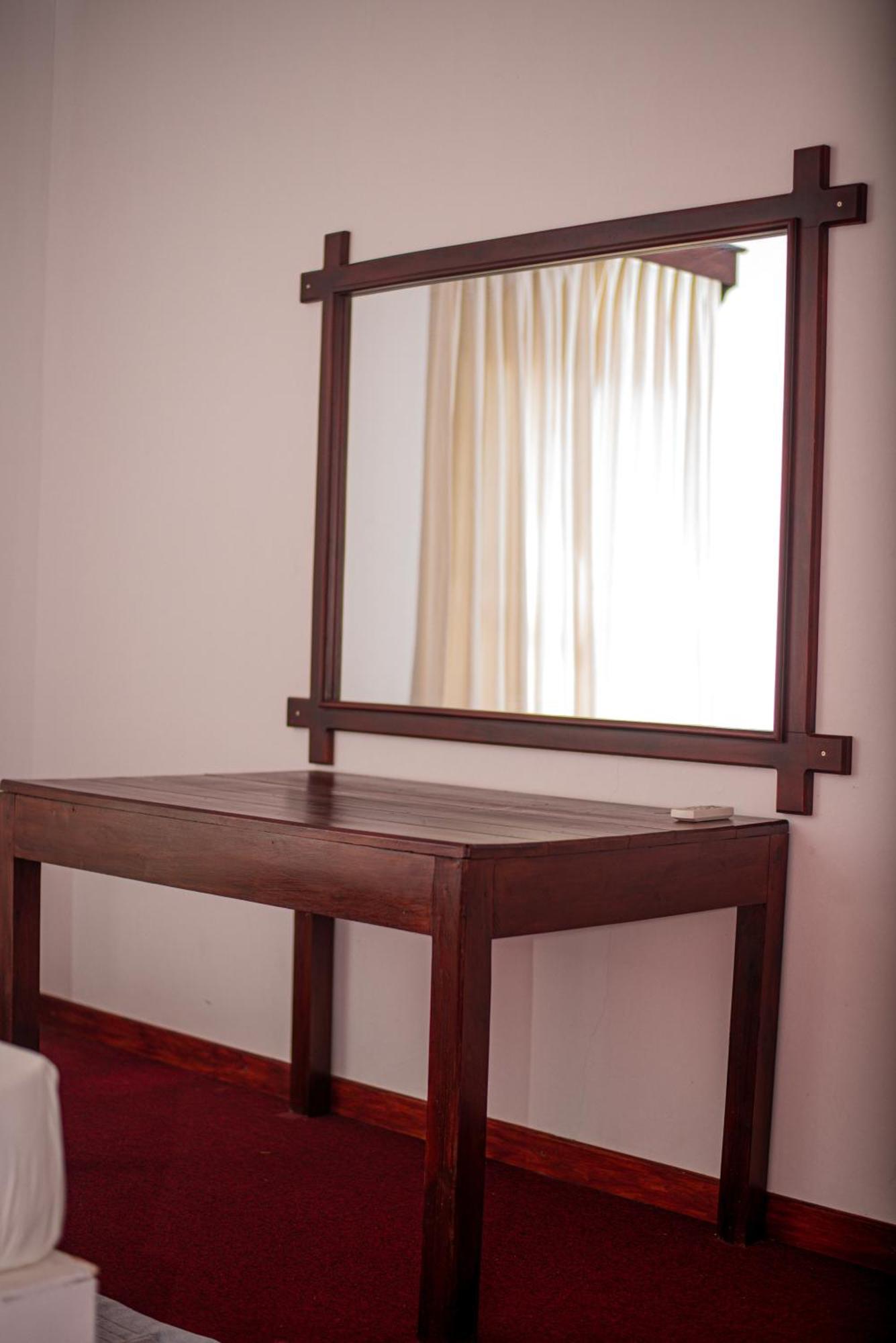 Sundowners Guesthouse Hikkaduwa Oda fotoğraf