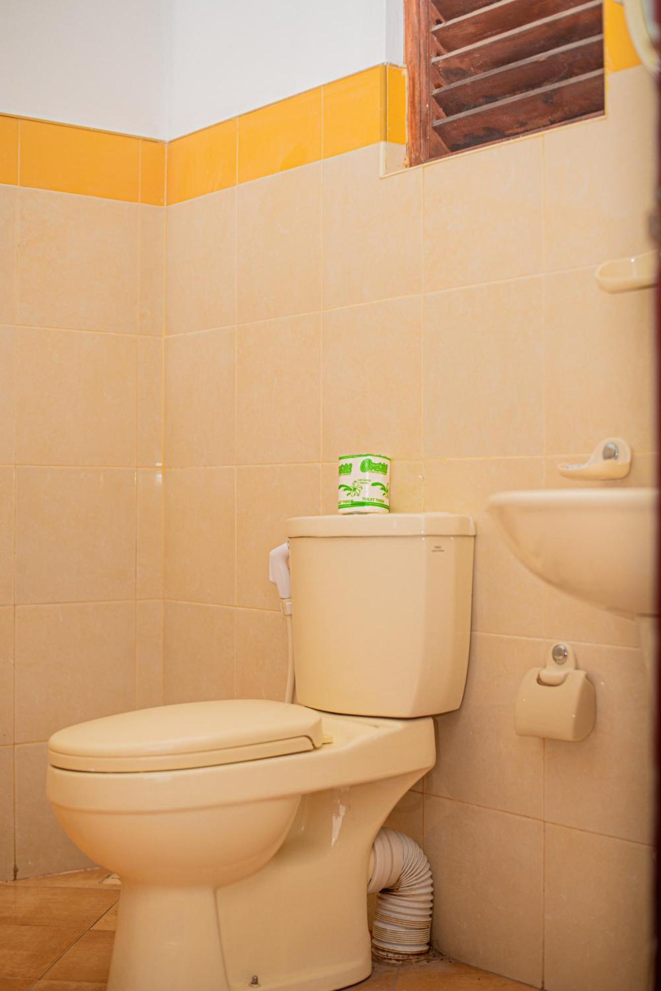 Sundowners Guesthouse Hikkaduwa Oda fotoğraf